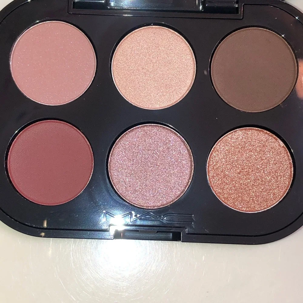 MAC Cosmetics mac connect